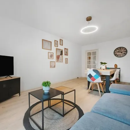 Апартаменты T3 Moderne, Spacieux & Climatise - Parking Prive