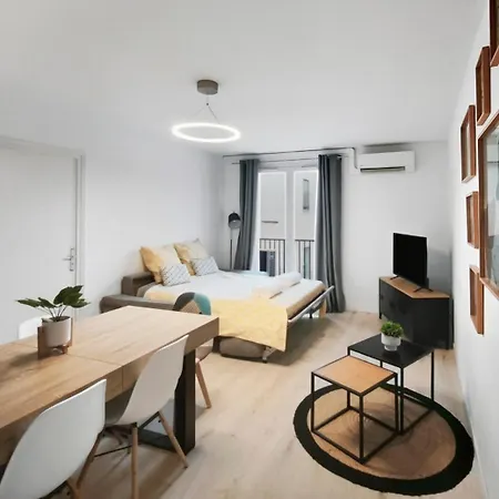 T3 Moderne, Spacieux & Climatise - Parking Prive Апартаменты Пор-Вандр