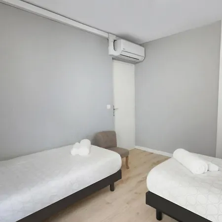 T3 Moderne, Spacieux & Climatise - Parking Prive * Port Vendres