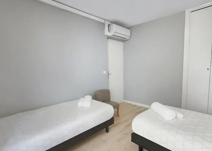 T3 Moderne, Spacieux & Climatise - Parking Prive * Port Vendres