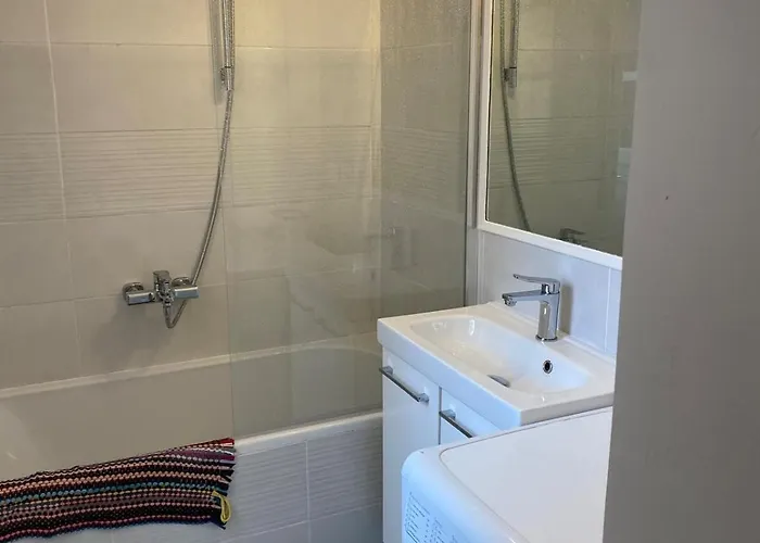 Appartement T3 Moderne, Spacieux&climatisé - Parking Privé